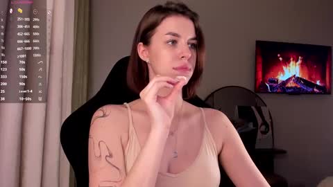 Julia online show from 03-12-25, 07:06