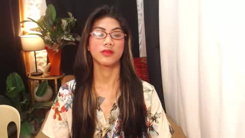 Snapshot of jullimiller chatting on 01-07-25, 01:03 jullimiller online show from 01-07-25, 01:03