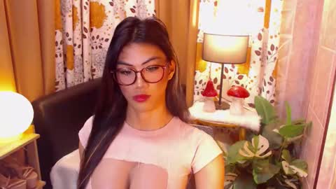 Snapshot of jullimiller chatting on 02-05-25, 04:58 jullimiller online show from 02-05-25, 04:58
