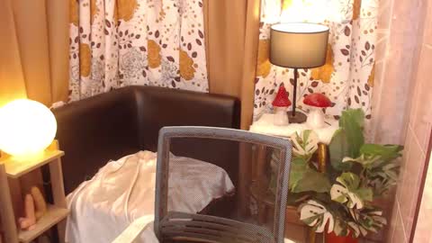 Snapshot of jullimiller chatting on 02-21-25, 02:38 jullimiller online show from 02-21-25, 02:38