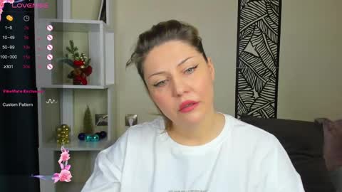 Jully online show from 12-08-24, 01:35