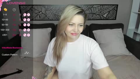 Jully online show from 09-08-25, 11:04