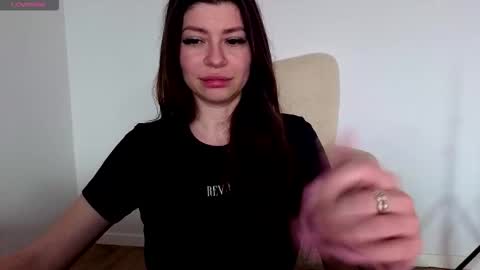 Snapshot of jullyenn chatting on 03-21-26, 01:58 Jully online show from 03-21-26, 01:58