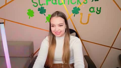 Snapshot of jullymood chatting on 03-21-26, 09:03 DoubleCherry online show from 03-21-26, 09:03