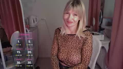 Julia online show from 12-04-24, 08:23