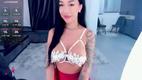 Snapshot of julya_hott chatting on 12-13-24, 09:30 julya online show from 12-13-24, 09:30
