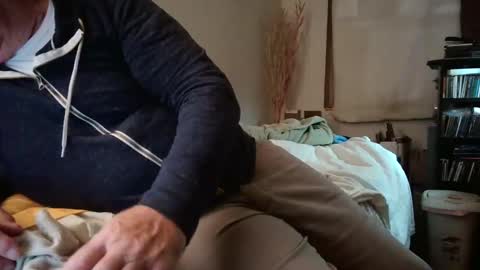 Snapshot of jumpingflash chatting on 12-18-24, 03:11 jumpingflash online show from 12-18-24, 03:11