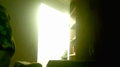 Mia online show from 02-25-25, 07:52