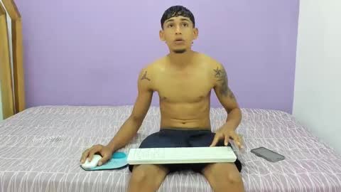 Snapshot of junior_bigcock3 chatting on 01-21-25, 06:34 junior_bigcock3 online show from 01-21-25, 06:34