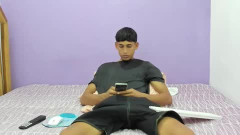 Snapshot of junior_bigcock3 chatting on 01-22-25, 07:03 junior_bigcock3 online show from 01-22-25, 07:03