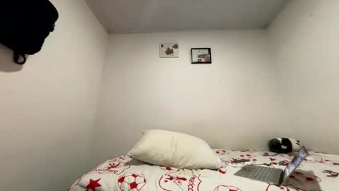 junior_osorio_2 online show from 02-07-26, 03:43