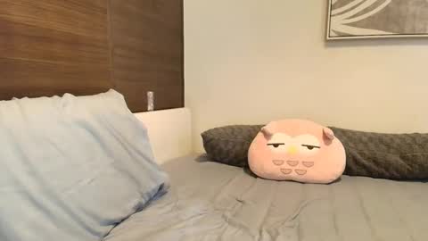 junovaughn online show from 11-25-25, 04:01