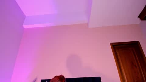 Snapshot of jupiterfoxxxx chatting on 03-10-26, 12:48 Jupiter Fox online show from 03-10-26, 12:48