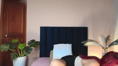 Snapshot of jupiterfoxxxx chatting on 05-25-26, 11:55 Jupiter Fox online show from 05-25-26, 11:55