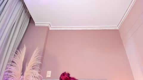 Snapshot of jupiterfoxxxx chatting on 06-20-26, 01:03 Jupiter Fox online show from 06-20-26, 01:03