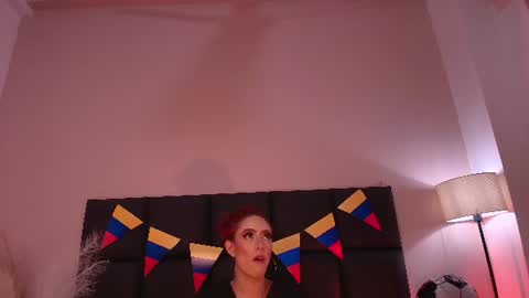 Snapshot of jupiterfoxxxx chatting on 06-25-26, 12:32 Jupiter Fox online show from 06-25-26, 12:32