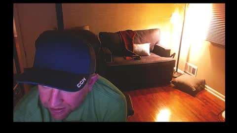 Snapshot of jusbeaz8722 chatting on 01-08-25, 01:32 JustnSide Unexxst online show from 01-08-25, 01:32