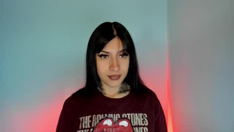 Ann independent model online show from 02-11-25, 12:27