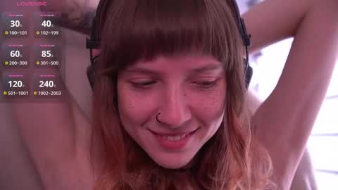 Snapshot of just_busking chatting on 09-19-25, 07:10 Julia online show from 09-19-25, 07:10