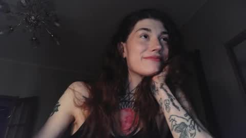 Snapshot of just_curly_ginger chatting on 05-21-26, 10:33 Ginger Curly online show from 05-21-26, 10:33