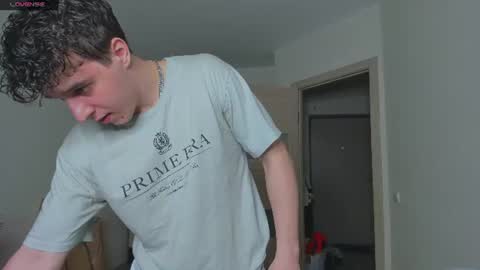 Edwins online show from 06-13-26, 02:59