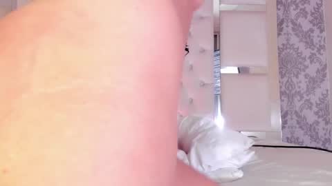 Snapshot of just_emilyy chatting on 01-20-25, 01:39 EMI independent model online show from 01-20-25, 01:39