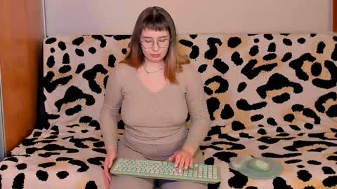 Nika and Mark online show from 12-14-25, 10:14