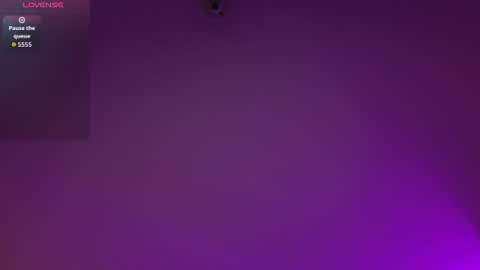 Snapshot of just_luu chatting on 08-04-26, 04:37 Lu online show from 08-04-26, 04:37