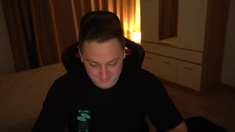 Snapshot of just_top chatting on 09-30-25, 04:34 David online show from 09-30-25, 04:34