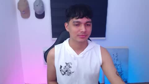 Snapshot of justagamerxxx chatting on 02-04-25, 12:29 Rhys online show from 02-04-25, 12:29