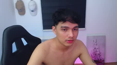 Snapshot of justagamerxxx chatting on 02-25-25, 02:33 Rhys online show from 02-25-25, 02:33