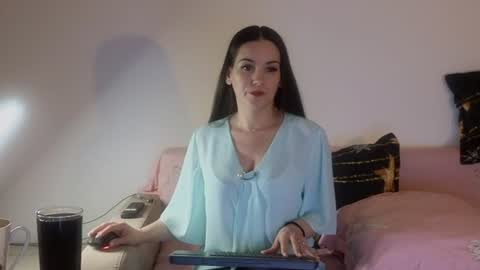 JustAnne online show from 06-21-26, 08:11