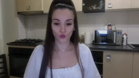 JustAnne online show from 07-10-26, 11:51