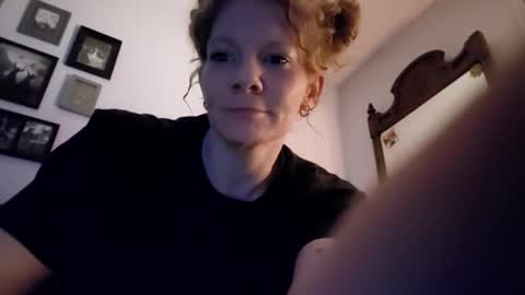 Snapshot of justanotherslut6 chatting on 09-26-25, 10:41 Scarlett online show from 09-26-25, 10:41