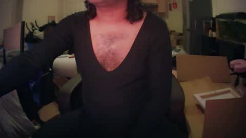 Snapshot of justapeepee chatting on 12-04-25, 01:15 Dee online show from 12-04-25, 01:15