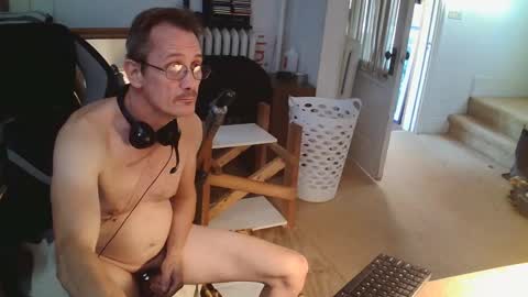 BetaDougie online show from 09-28-25, 09:09