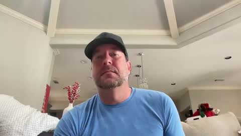 Snapshot of justfitnfun chatting on 12-16-24, 05:11 justfitnfun online show from 12-16-24, 05:11