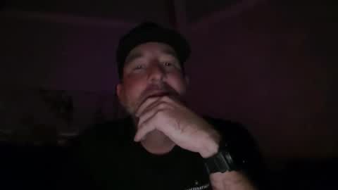 Snapshot of justfitnfun chatting on 12-18-24, 11:40 justfitnfun online show from 12-18-24, 11:40