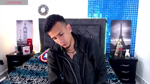 Snapshot of justin_melendez chatting on 12-24-24, 10:39 JUSTIN online show from 12-24-24, 10:39