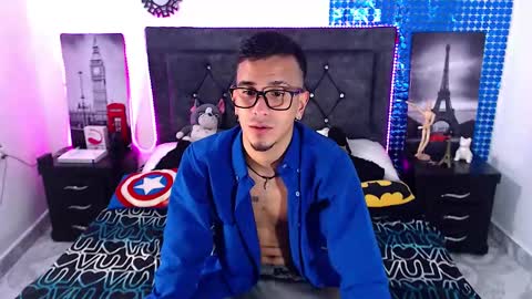 Snapshot of justin_melendez chatting on 01-05-25, 04:47 JUSTIN online show from 01-05-25, 04:47