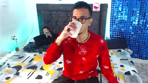 Snapshot of justin_melendez chatting on 01-13-25, 04:18 JUSTIN online show from 01-13-25, 04:18