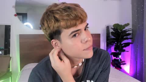 Justin online show from 12-16-24, 04:45