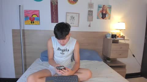 Justin online show from 10-08-25, 12:36