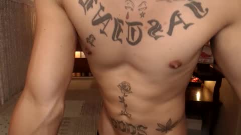 justine_hunk online show from 05-12-26, 06:21