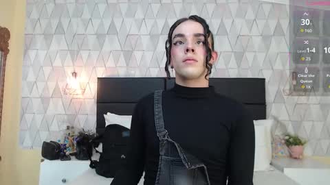 Justine online show from 09-29-25, 03:33