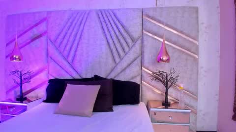 Snapshot of justineperry chatting on 03-07-26, 05:04 Justine online show from 03-07-26, 05:04