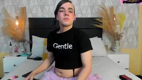 Snapshot of justineperry chatting on 03-19-26, 05:44 Justine online show from 03-19-26, 05:44