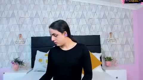 Justine online show from 06-18-26, 04:13