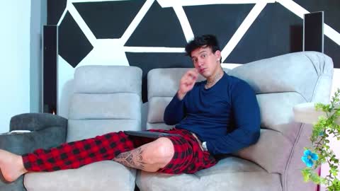 justinfuller_31 online show from 11-29-25, 06:33