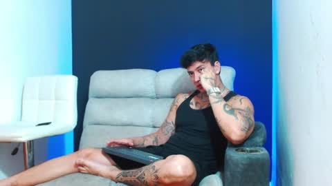justinfuller_31 online show from 05-03-26, 06:58